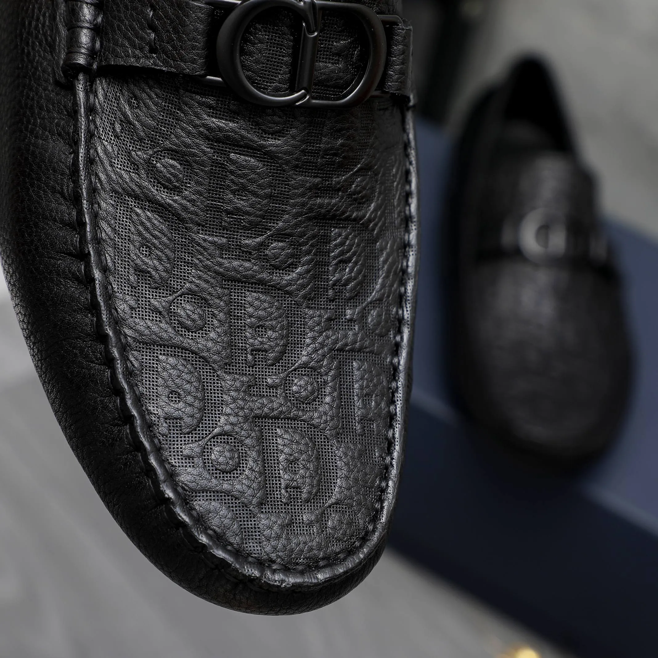 Men's shoes 💰400 Product trademark: Dior "Dior" casual slip-on shoes Regular size: 38-45 (45 is custom-made and non-returnable) Product materials: Selected pebbled cowhide embossed upper, pigskin lining, rubber outsole